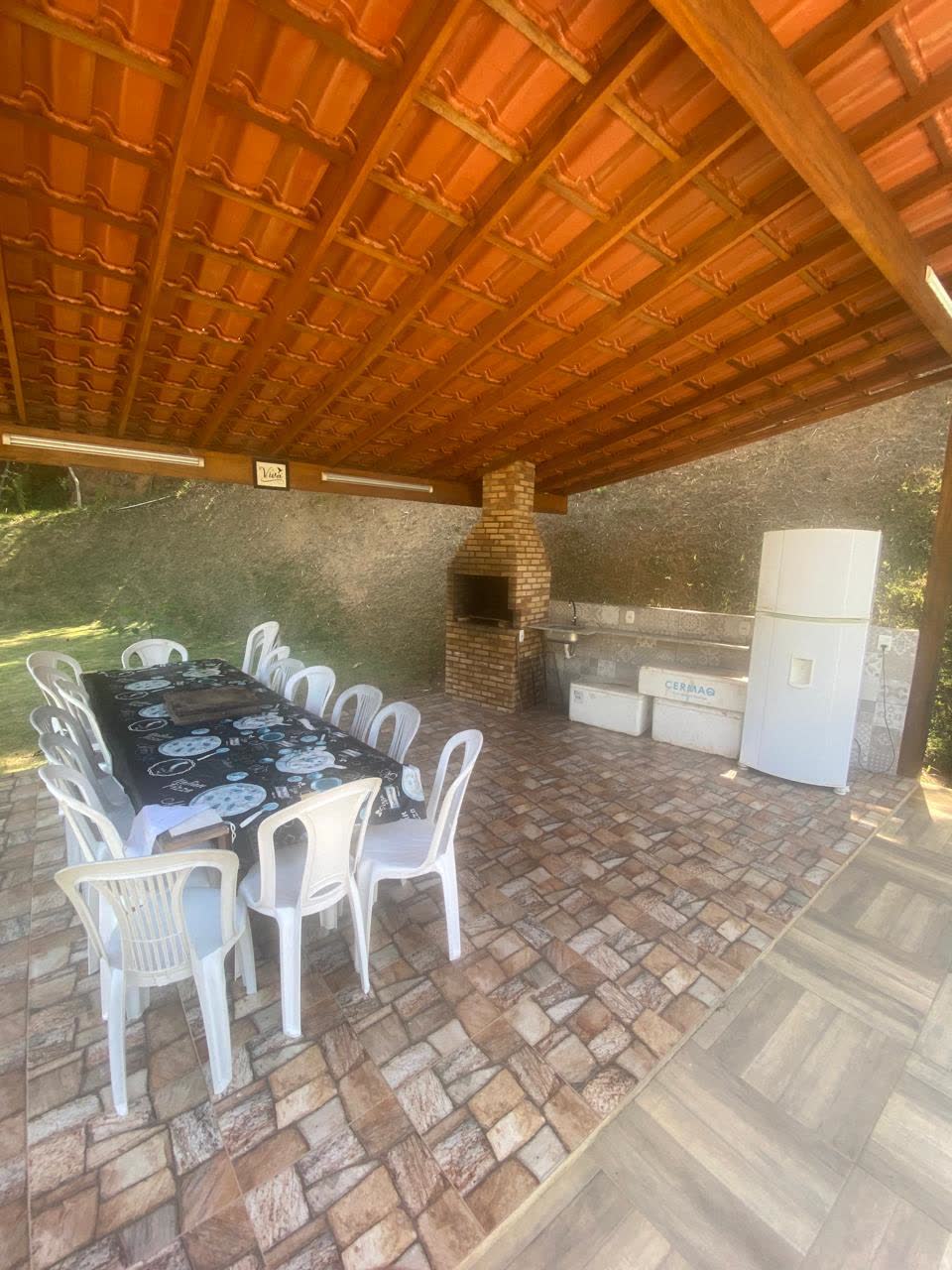 Área de churrasco coberta